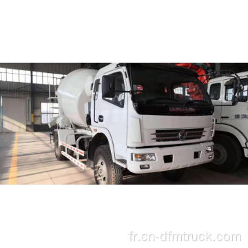 Camion malaxeur à chargement automatique Dongfeng 4 CBM